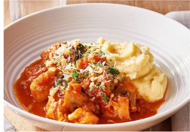 Chicken Chasseur Hot Pot, Herb Crumble