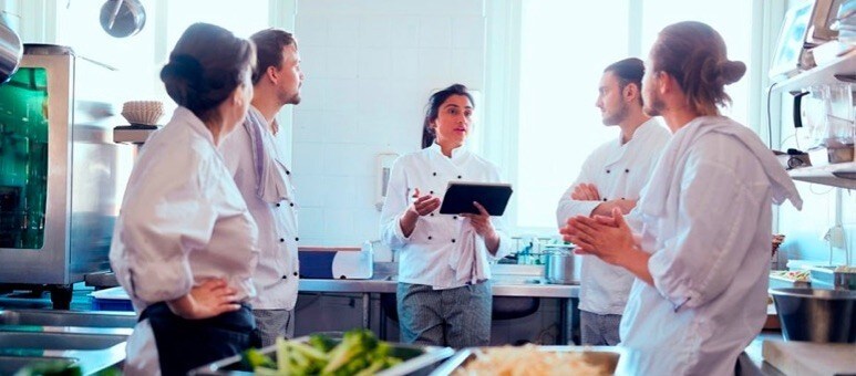 Discussion among Aged Care Chefs Discussion among Aged Care Chefs