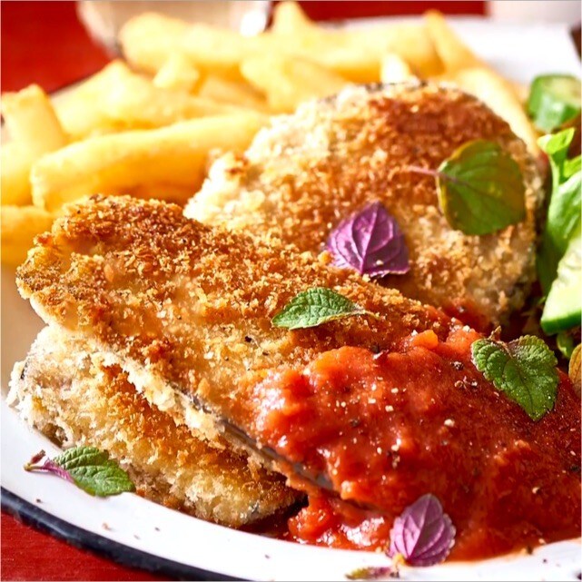 5 Quick & Easy Sauces for your Chicken Parmi