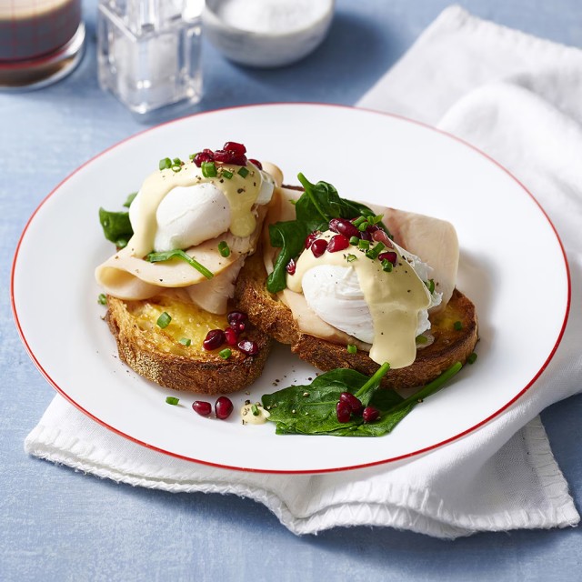 5 holiday eggs Benny