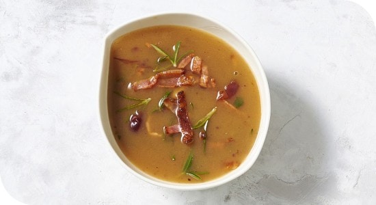 Streaky bacon & cranberry gravy