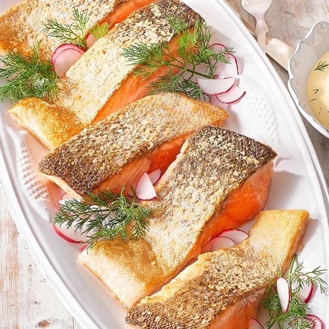 'Tis the season to get on the seafood sauce