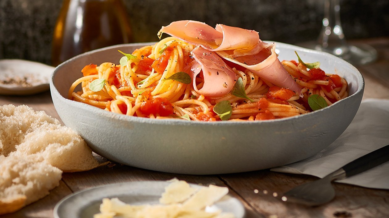 Spaghetti Napolitana with Prosciutto & Basil – Recipe