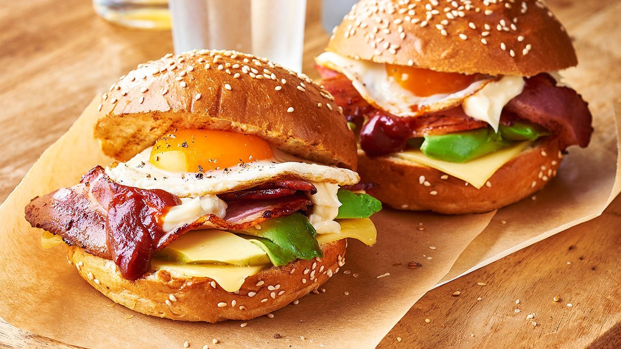 Bacon, Egg & Avo Roll – Recipe