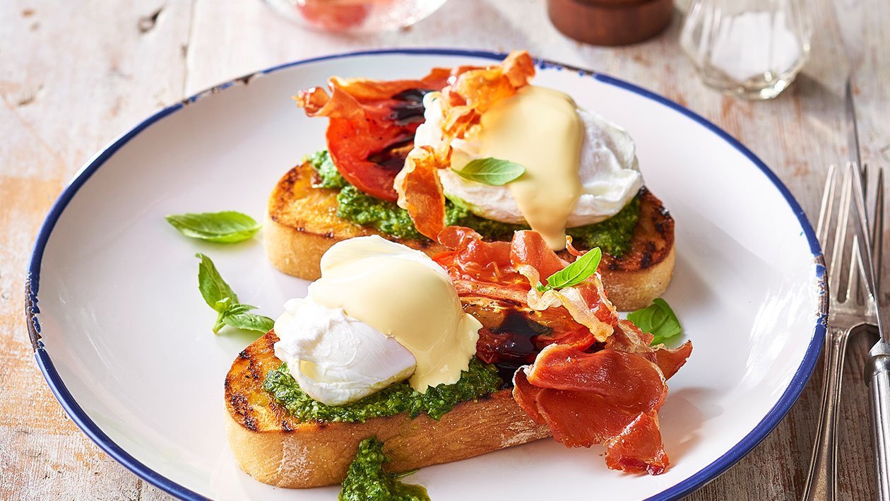 Roma Eggs Benedict – Recipe