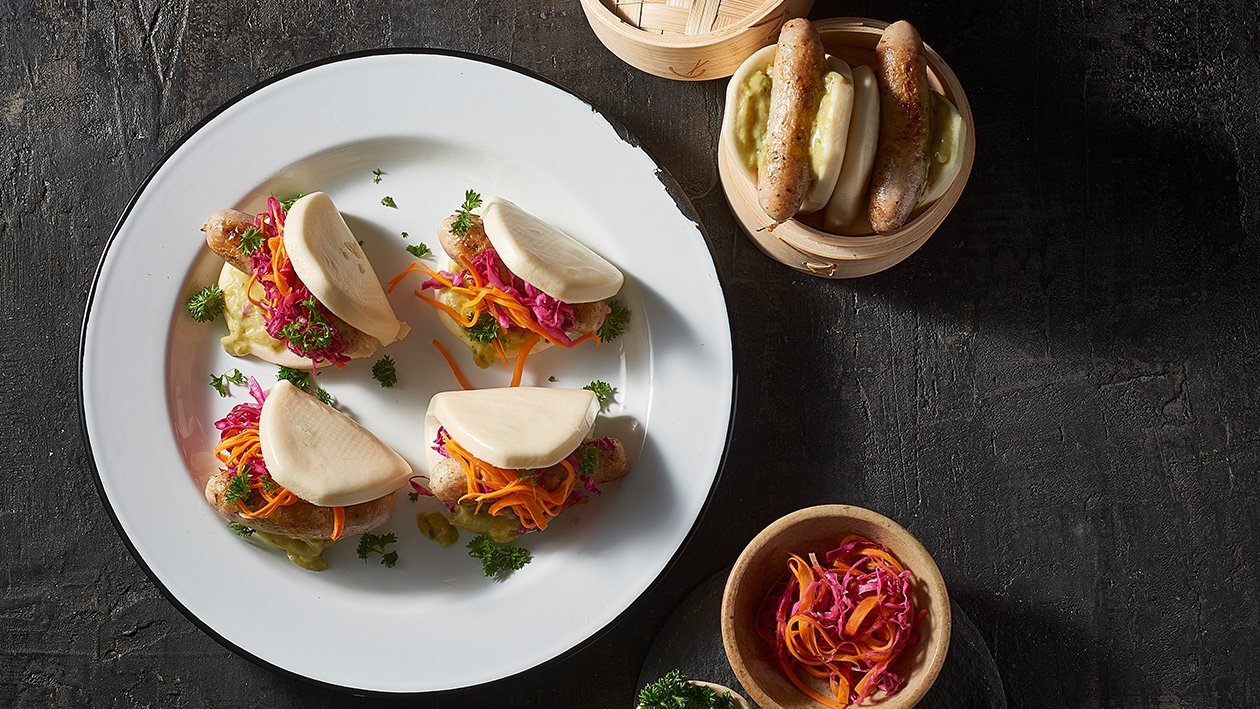 Hot Dog Bao with Green Curry Sauce – Recipe