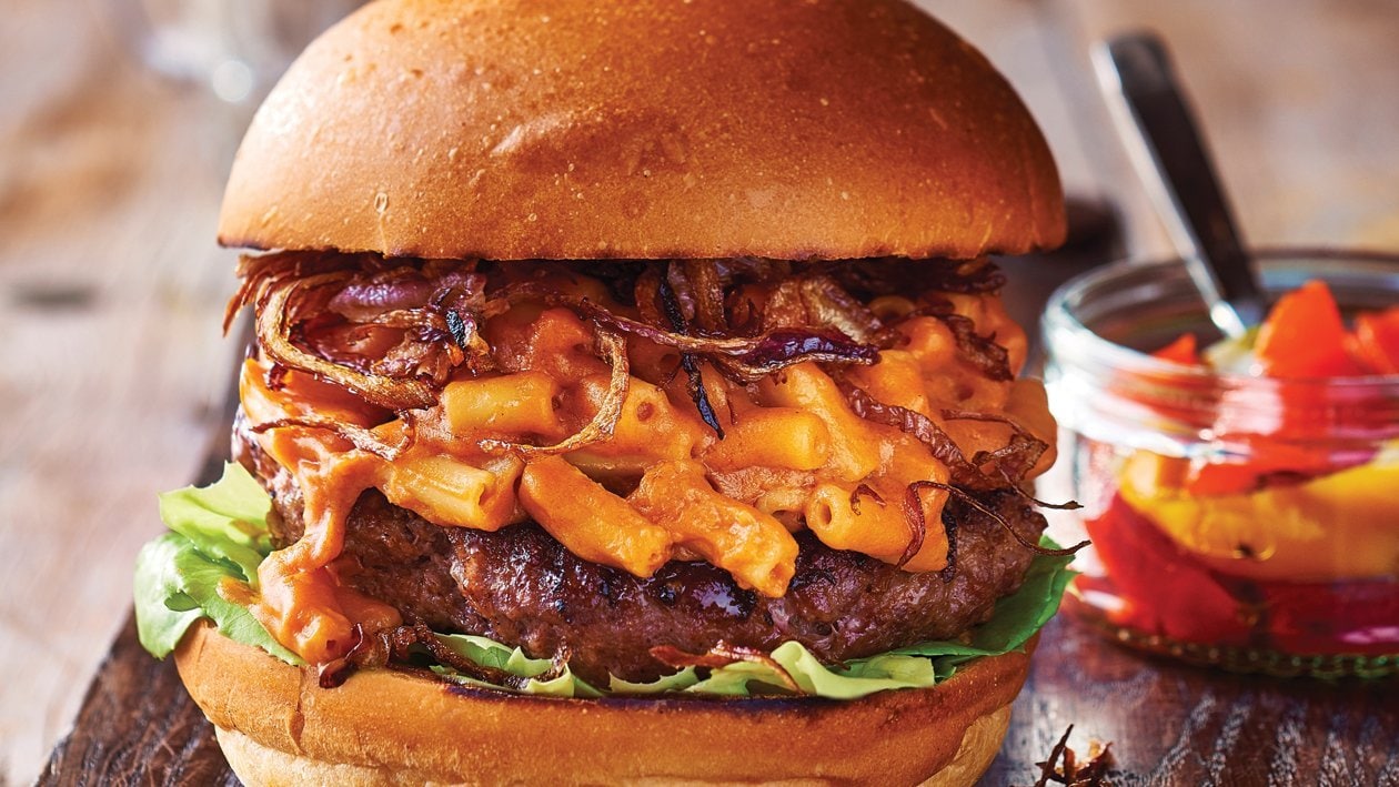 Chipotle Mac and Cheese Beef Burger – Recipe
