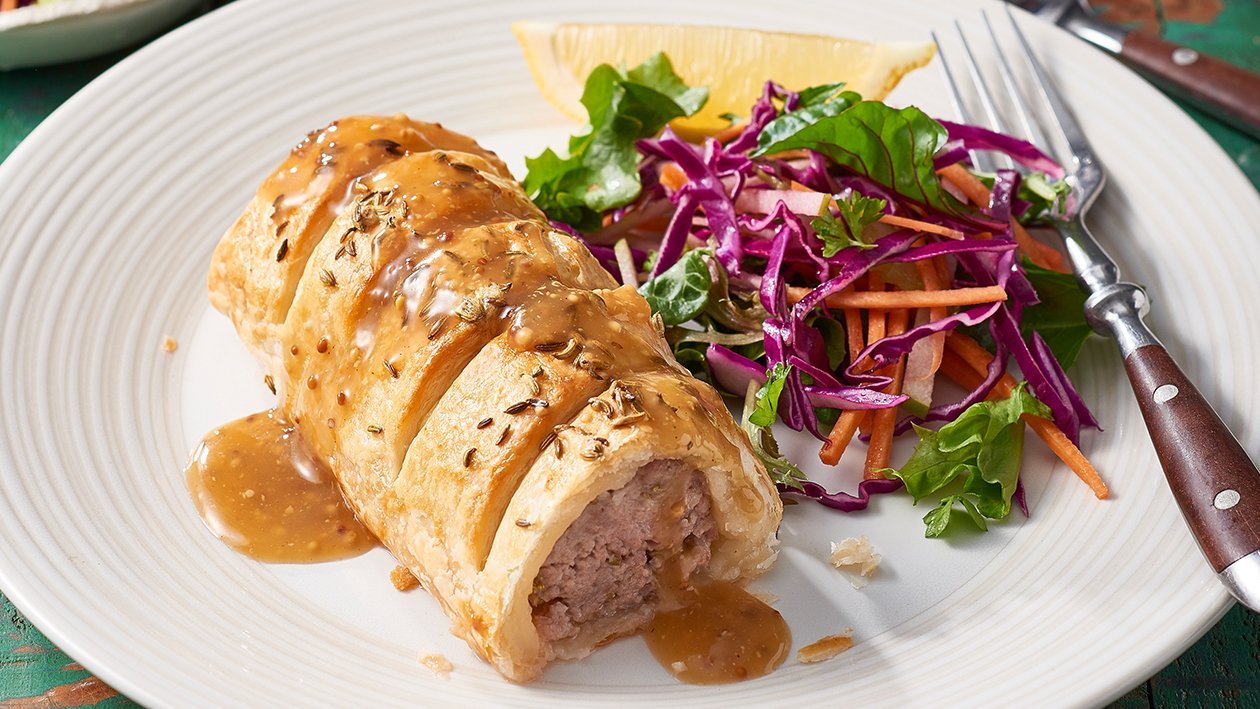 Pork with Fennel Sausage Rolls with Mustard Gravy – Recipe