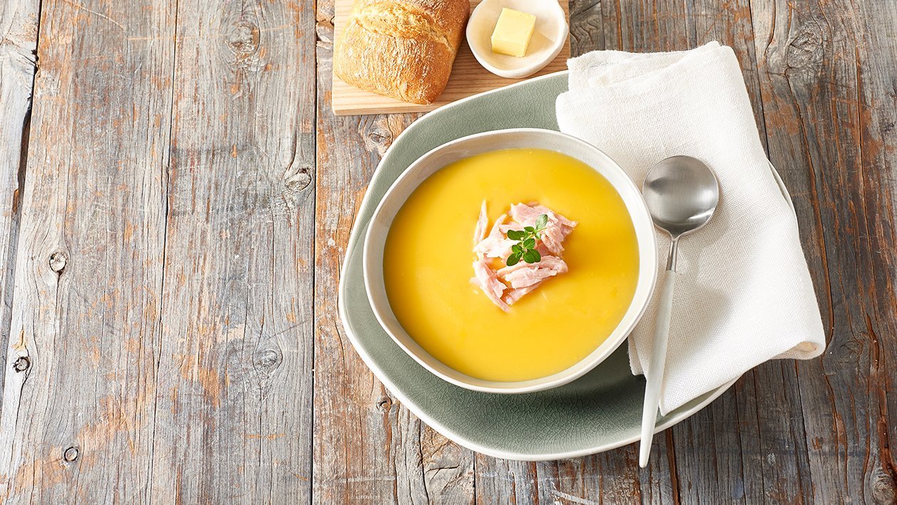 Cream of Pumpkin Soup with Smoked Ham and Roasted Garlic – Recipe Cream of Pumpkin Soup with Smoked Ham and Roasted Garlic – Recipe