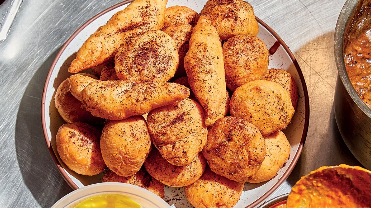 Dough Revival (Fried Pizza) with Smoked Açai Dip, Beef Stew, Vatapá Dip and Chilli Crab Sauce – Recipe