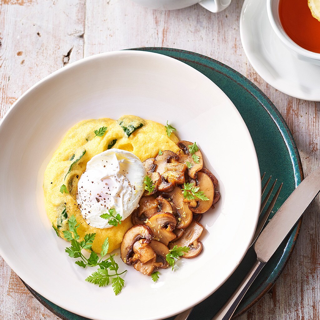 Spinach and Hollandaise Polenta, Fried Mushrooms, Poached Egg Spinach and Hollandaise Polenta, Fried Mushrooms, Poached Egg