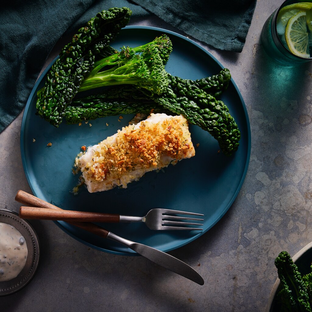 Herb-Crumbed Ling with Hollandaise Tartare Herb-Crumbed Ling with Hollandaise Tartare