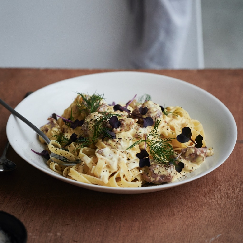 Tagliatelle with Salsiccia & Garlic Butter Sauce Tagliatelle with Salsiccia & Garlic Butter Sauce