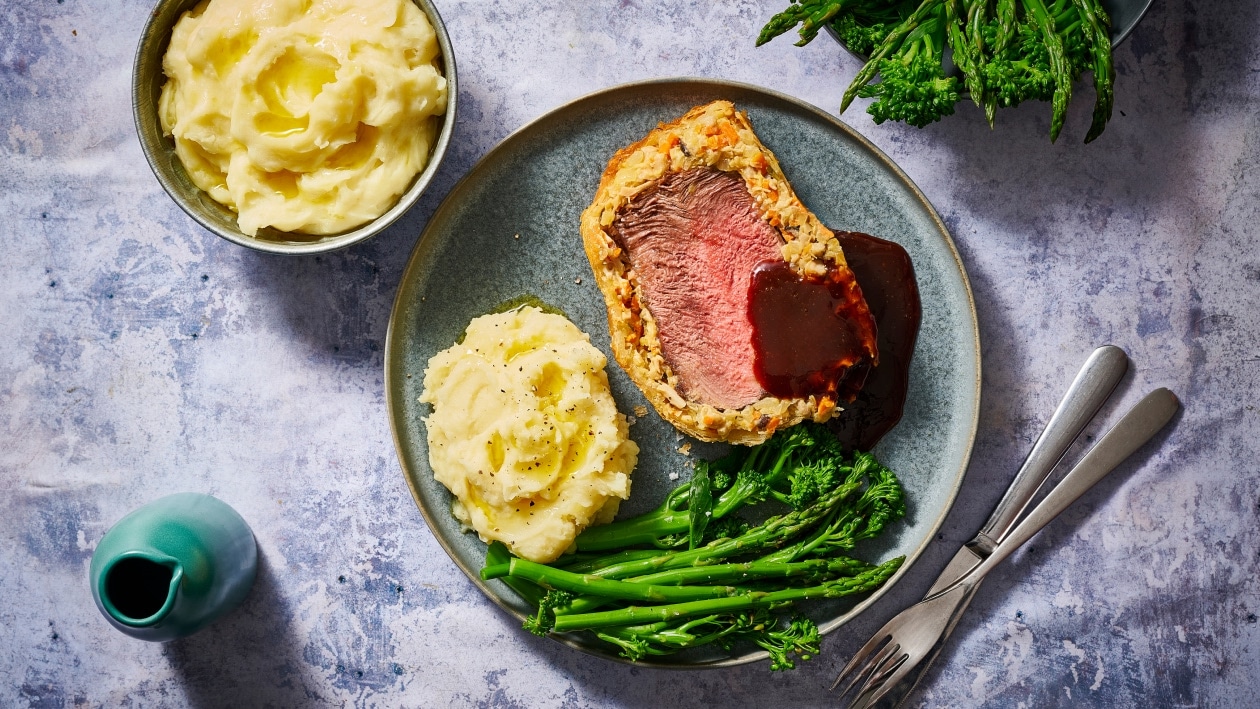 Reverse-Seared Rost Biff Wellington – Recipe