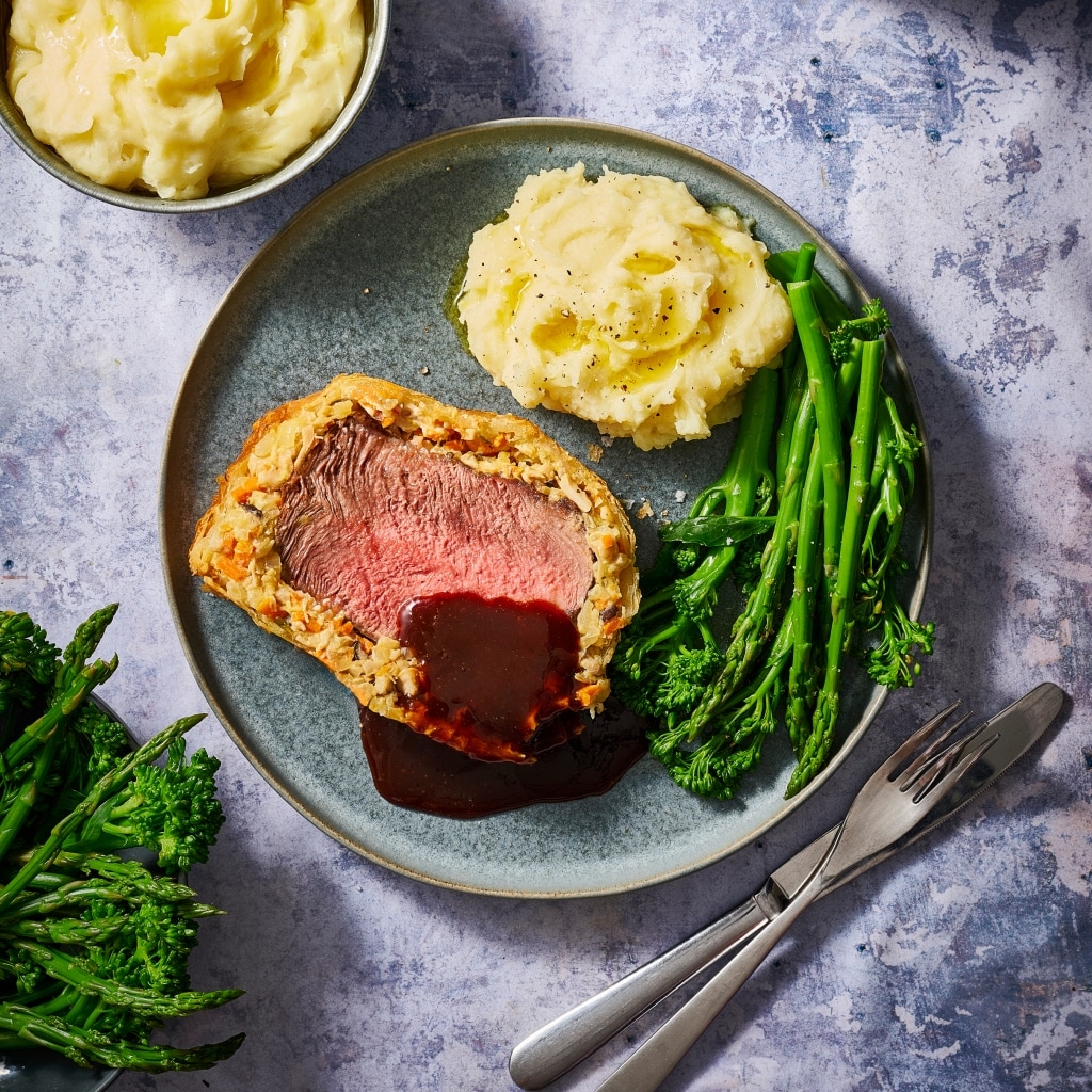 Reverse-Seared Rost Biff Wellington Reverse-Seared Rost Biff Wellington